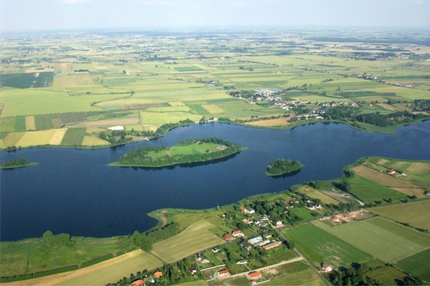 Ostrów Lednicki - widok z lotu ptaka