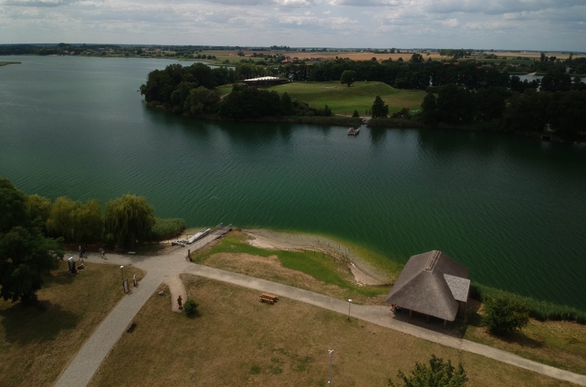 ostrów lednicki - zdjęcie z lotu ptaka