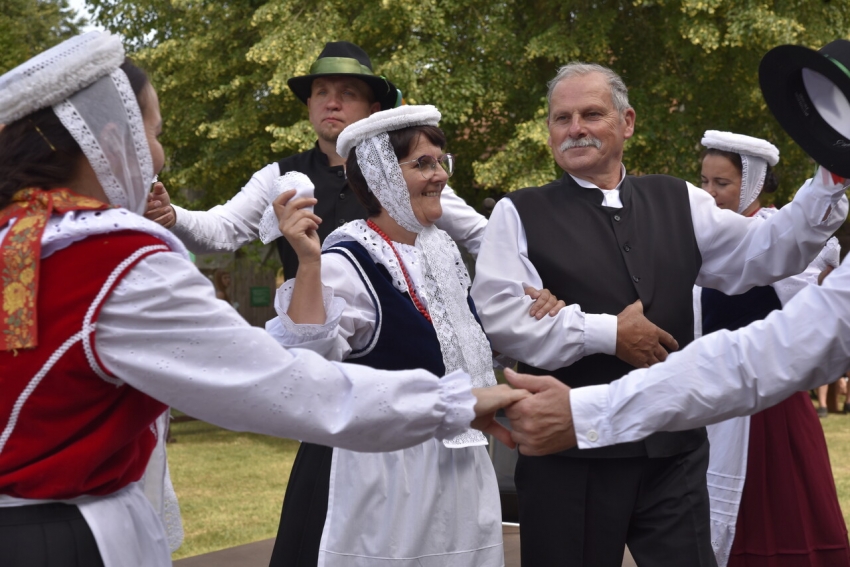 grupa tańca ludowego